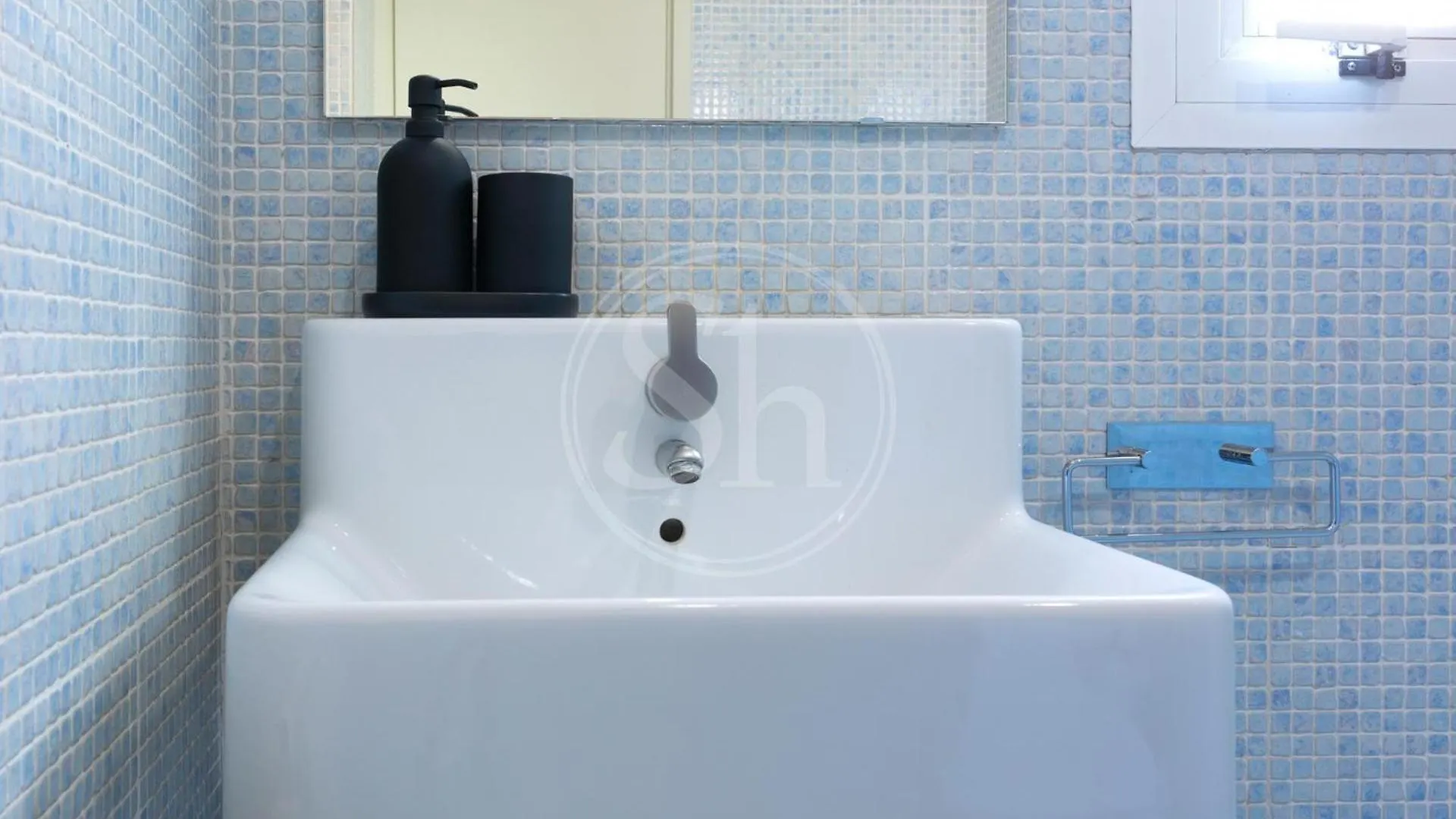 Apartamento Comodo Cerca De Park Gueell Barcelona Lägenhet